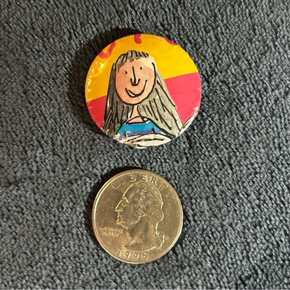 Matilda by Roald Dahl - 1 Button (Handmade) - Picture 2 of 5